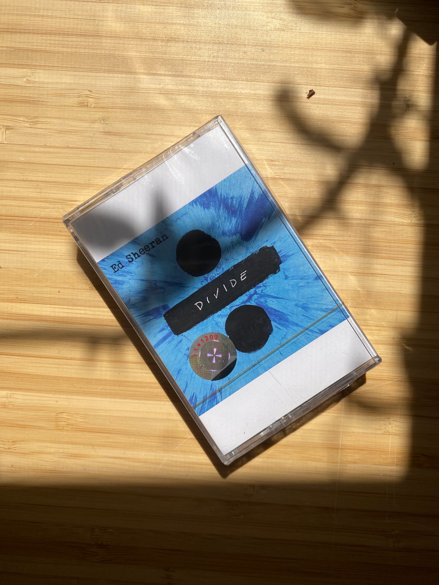 ED SHEERAN - DIVIDE